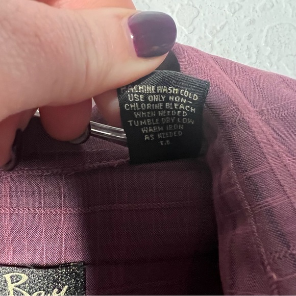 Batik Bay Shirt, Men's Size XL, Red, Button Up Long Sleeve Dress Shirt Plaid. - Picture 7 of 7